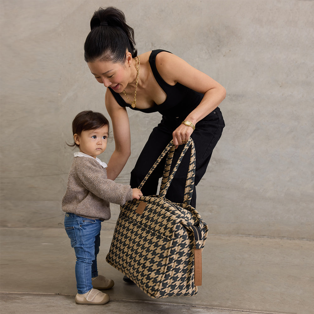 Black Houndstooth Muse Baby Bag