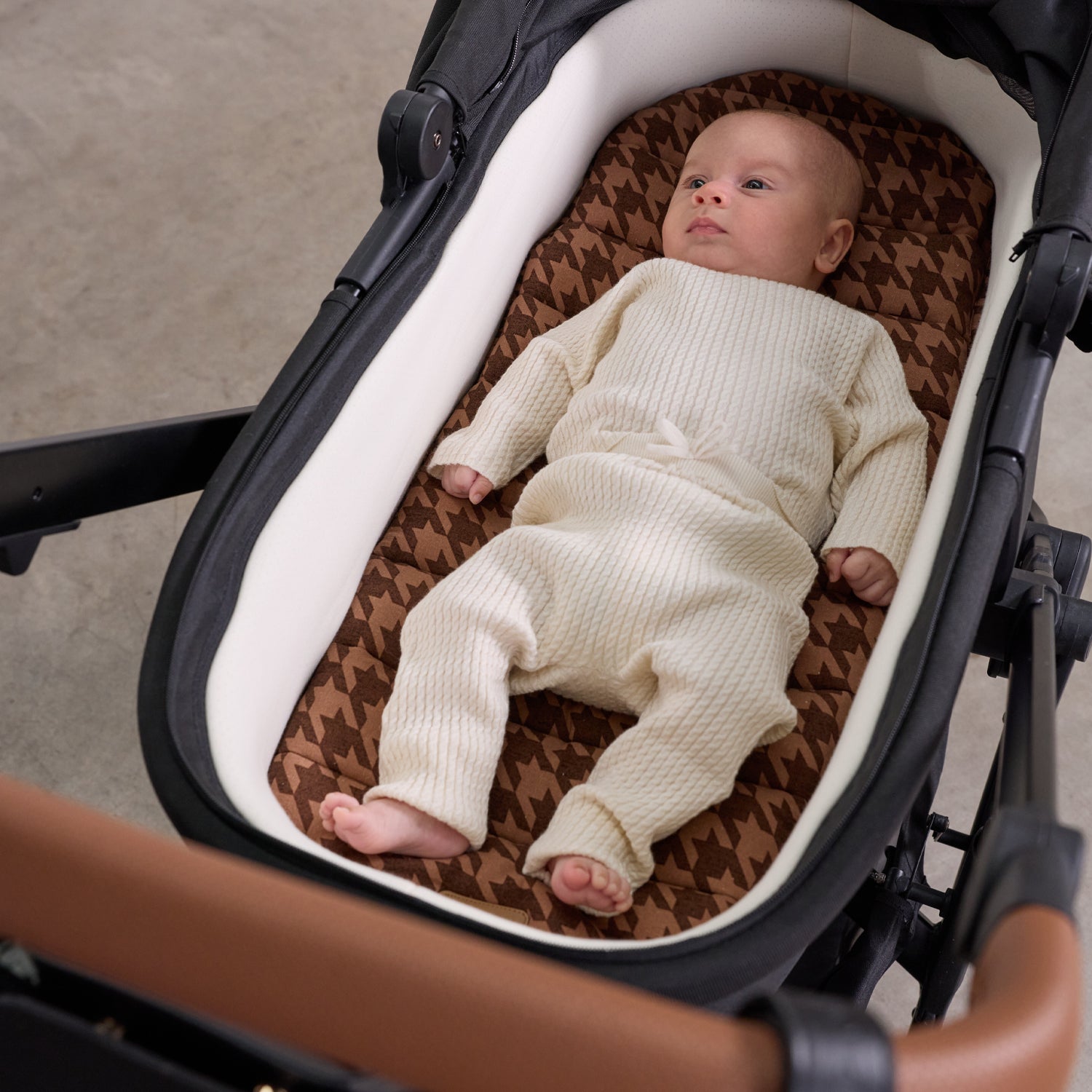 Cocoa Houndstooth Universal Linen Bassinet Liner