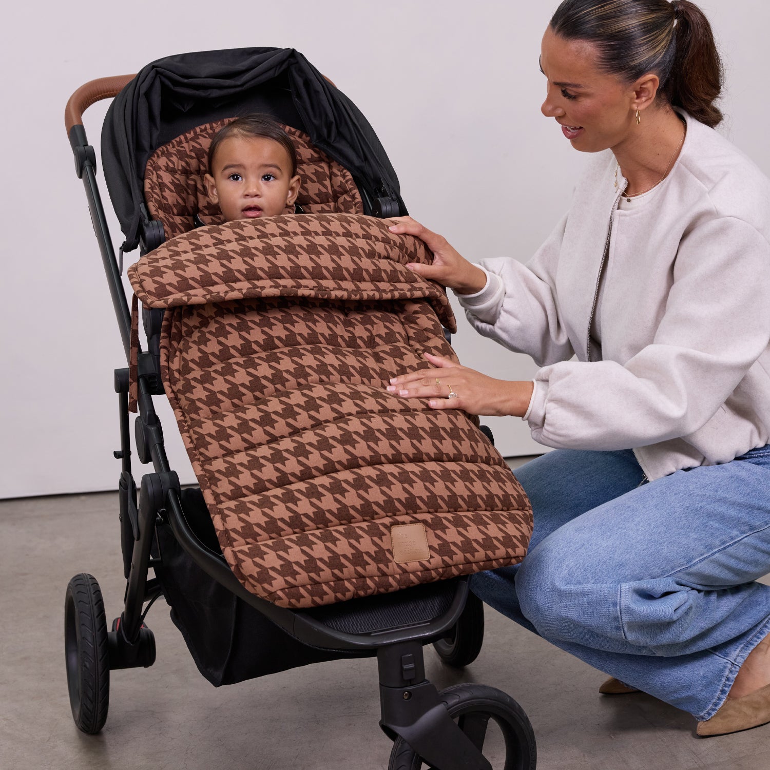 Cocoa Houndstooth Linen Pram Cosy