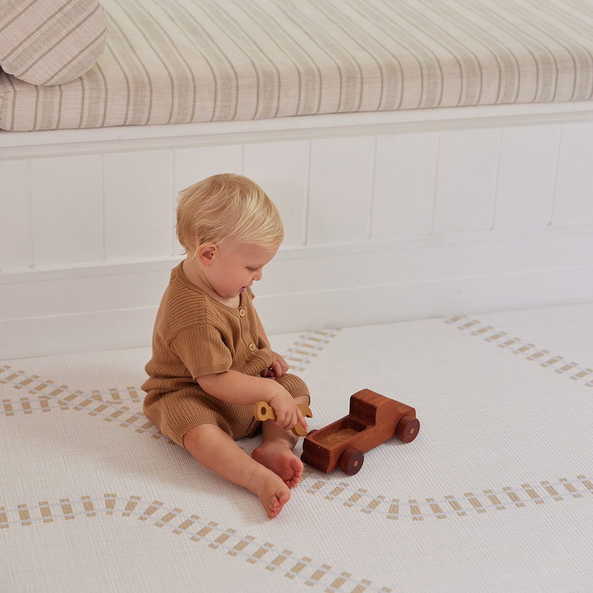 Large Foam Play Mat - Olive Border/Rail